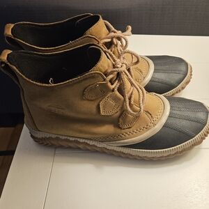 Sorel womens size 9 duck boots